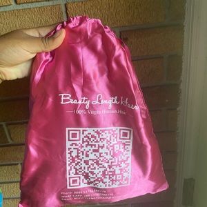 22 inch body wave wig with bangs . Brand new . Human hair . 13x4 HD lace .